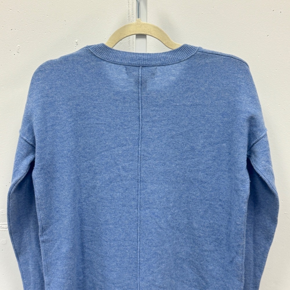 Tahari Pure Luxe 100% Cashmere Sweater Blue Crew Neck High Low XS Minimalist - Picture 4 of 8